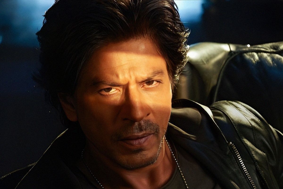 Shah Rukh Khan sapa ribuan penggemar saat Lebaran di Mumbai