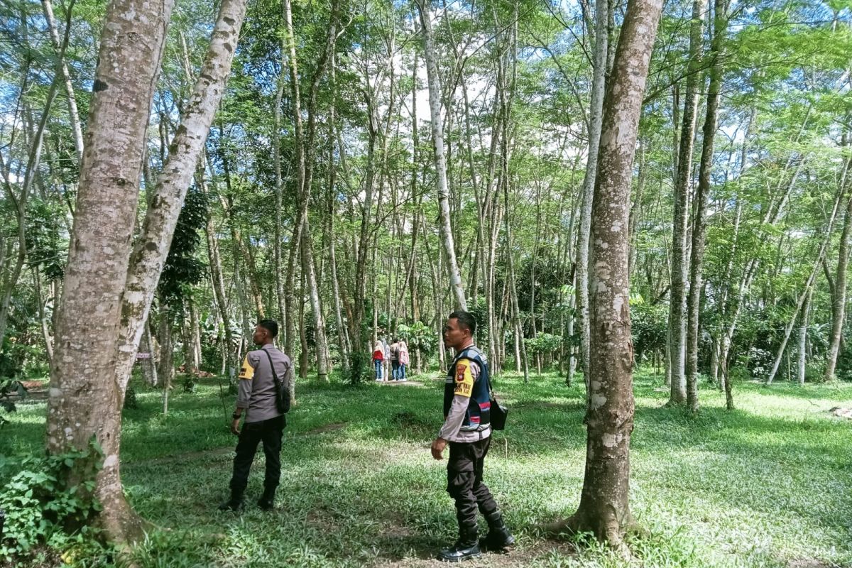 Polres Kubu Raya memastikan keamanan objek wisata