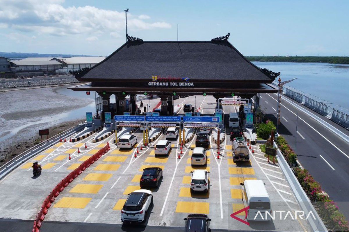 Volume lalu lintas di tol luar Pulau Jawa meningkat pada H+1 Lebaran