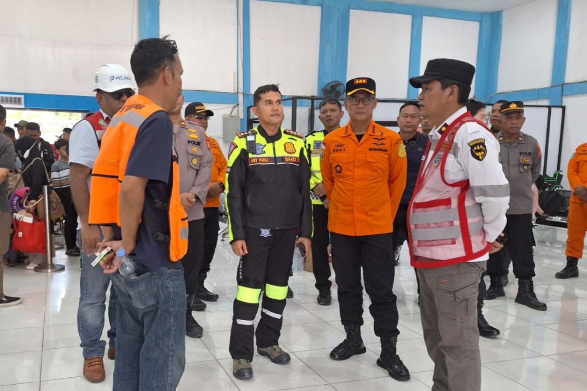 Arus balik via udara dan laut dari Samarinda  terpantau normal