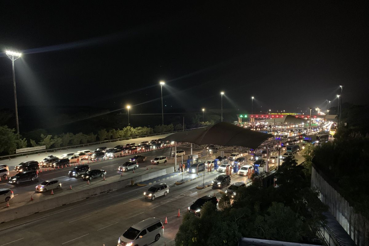 Kapasitas "contraflow" di Tol Jakarta-Cikampek ditambah