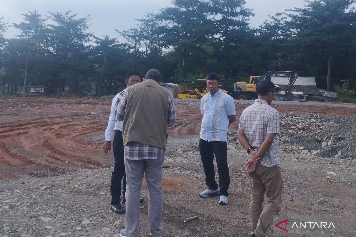 Kantung parkir Pemkab Bogor kini mampu tampung 200 truk tambang