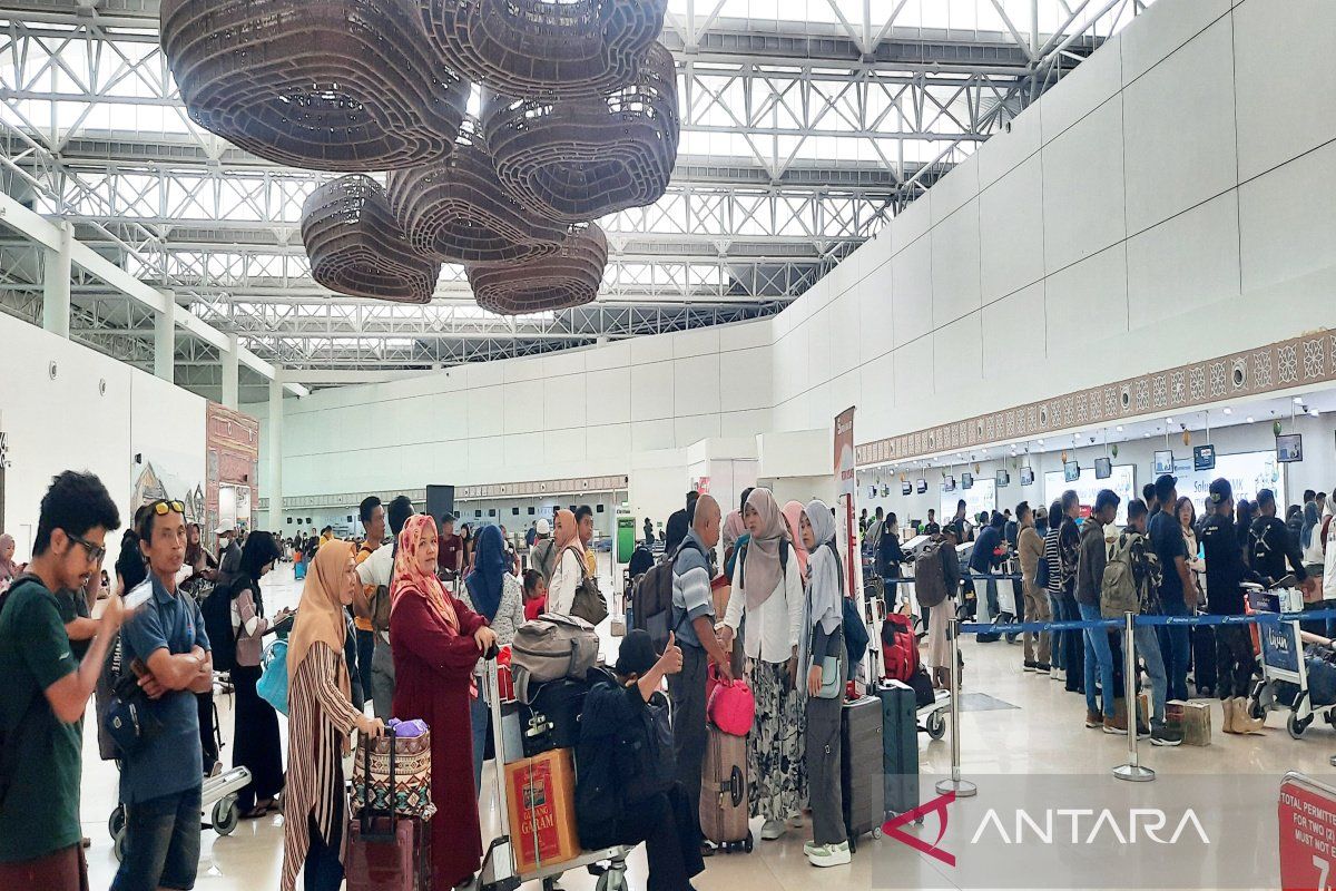 ARUS BALIK - Bandara Syamsudin Noor catat 12.800 penumpang saat puncak arus balik