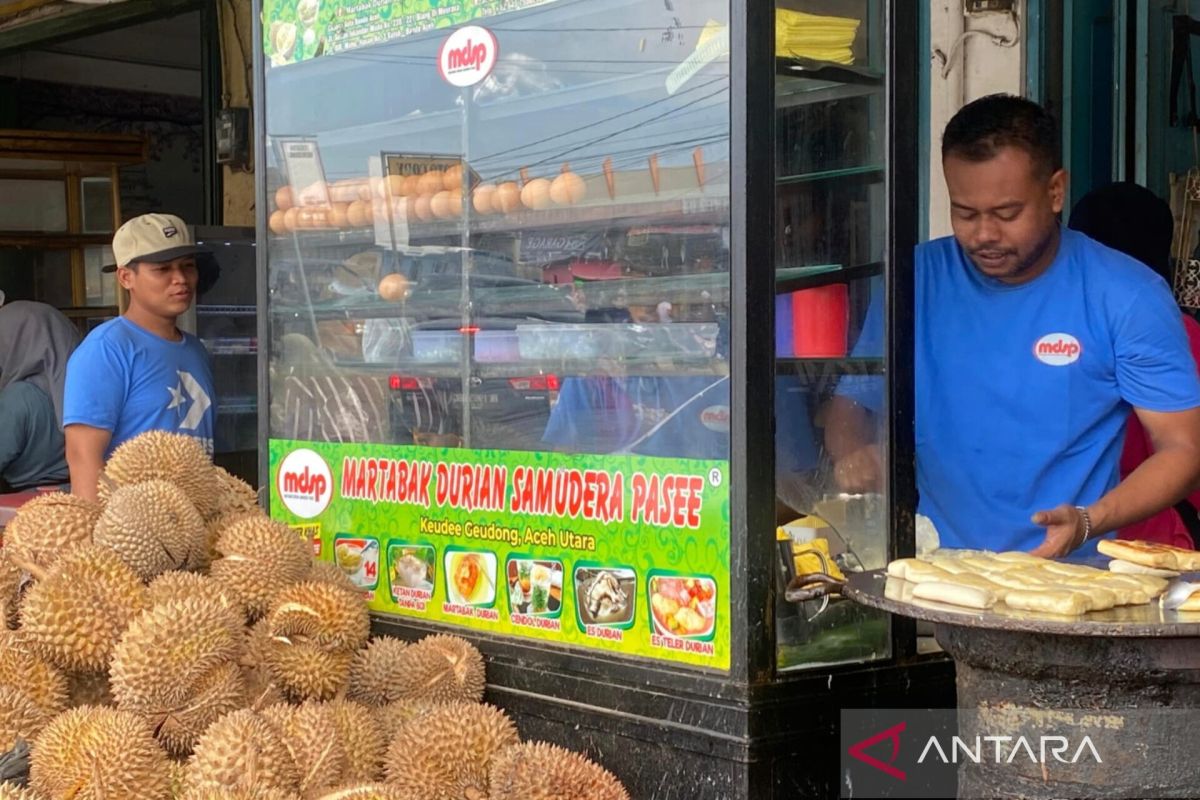 Martabak durian Geudong Pase, kuliner 'Legend' di Aceh Utara