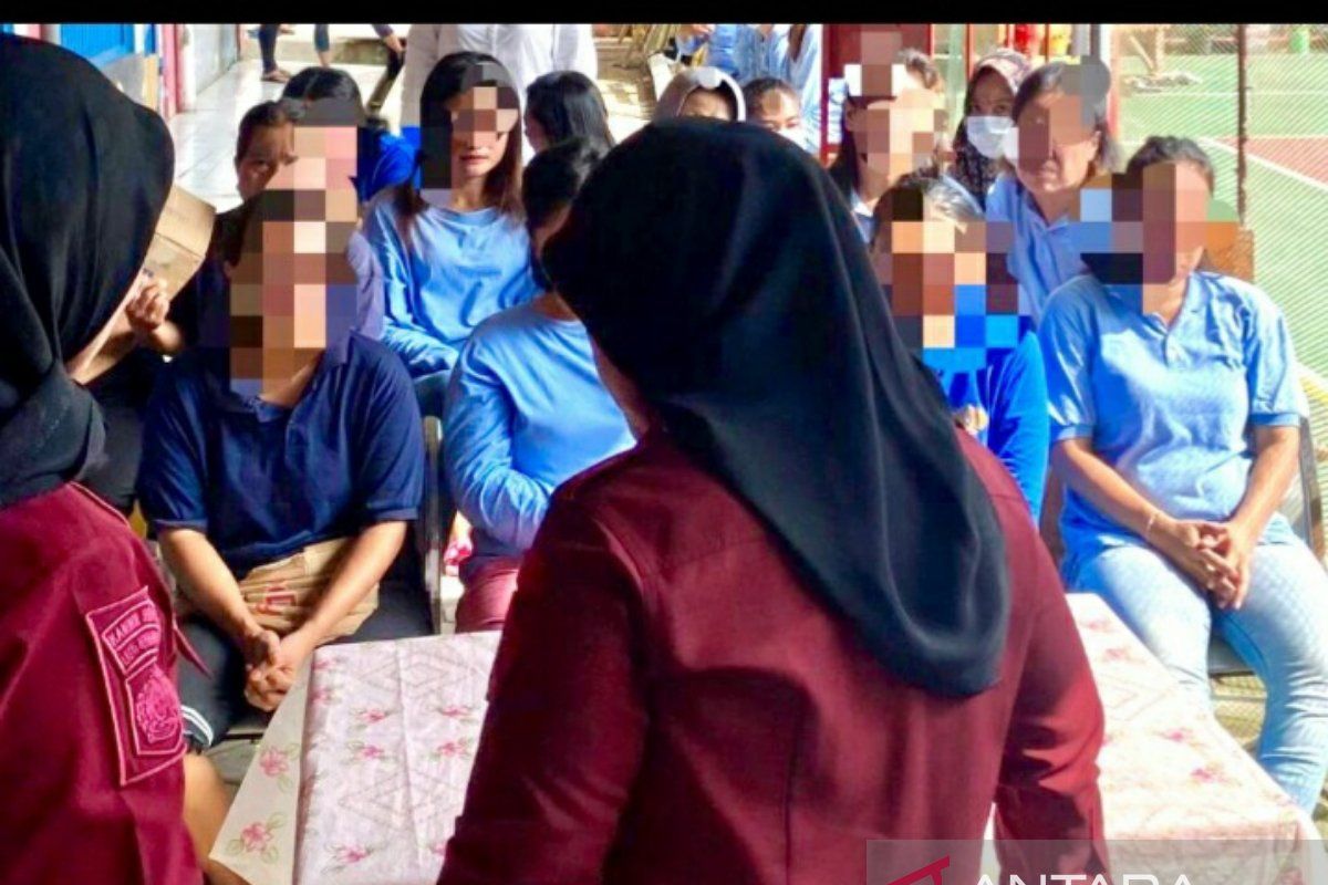 WBP Lapas Perempuan Palembang berobat ke klinik keluhkan penyakit usai Lebaran