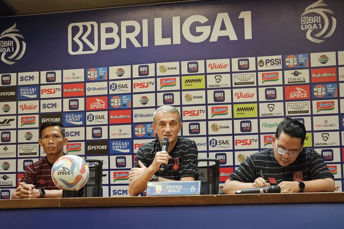 Pelatih Persis Milomir nilai Liga Indonesia mirip Liga Inggris