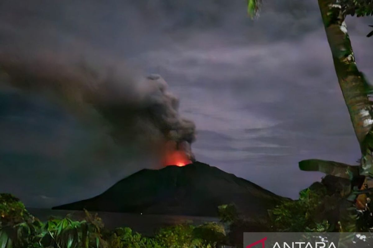 Govt to relocate island residents affected by Mount Ruang eruption