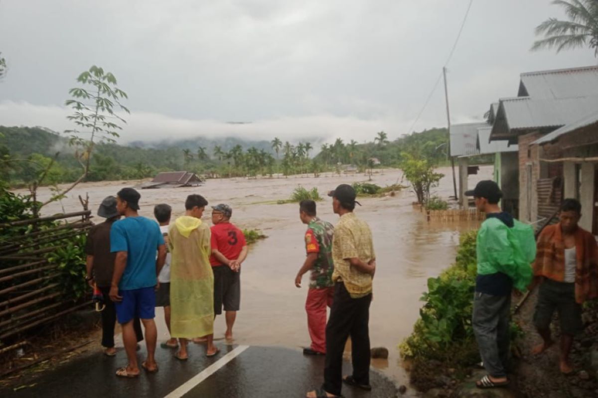 Banjir rendam dua desa di Kabupaten Lebong Bengkulu