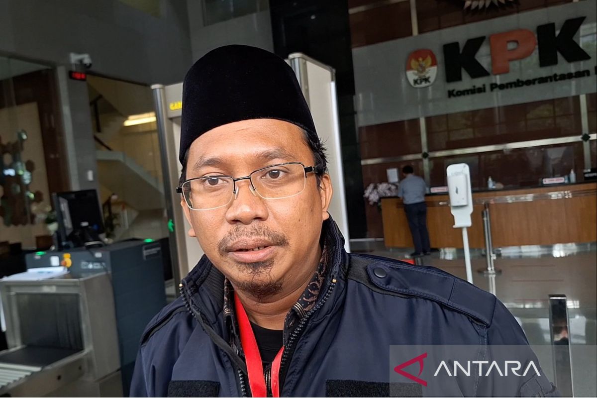 KPK menetapkan Bupati Sidoarjo Ahmad Muhdlor tersangka korupsi