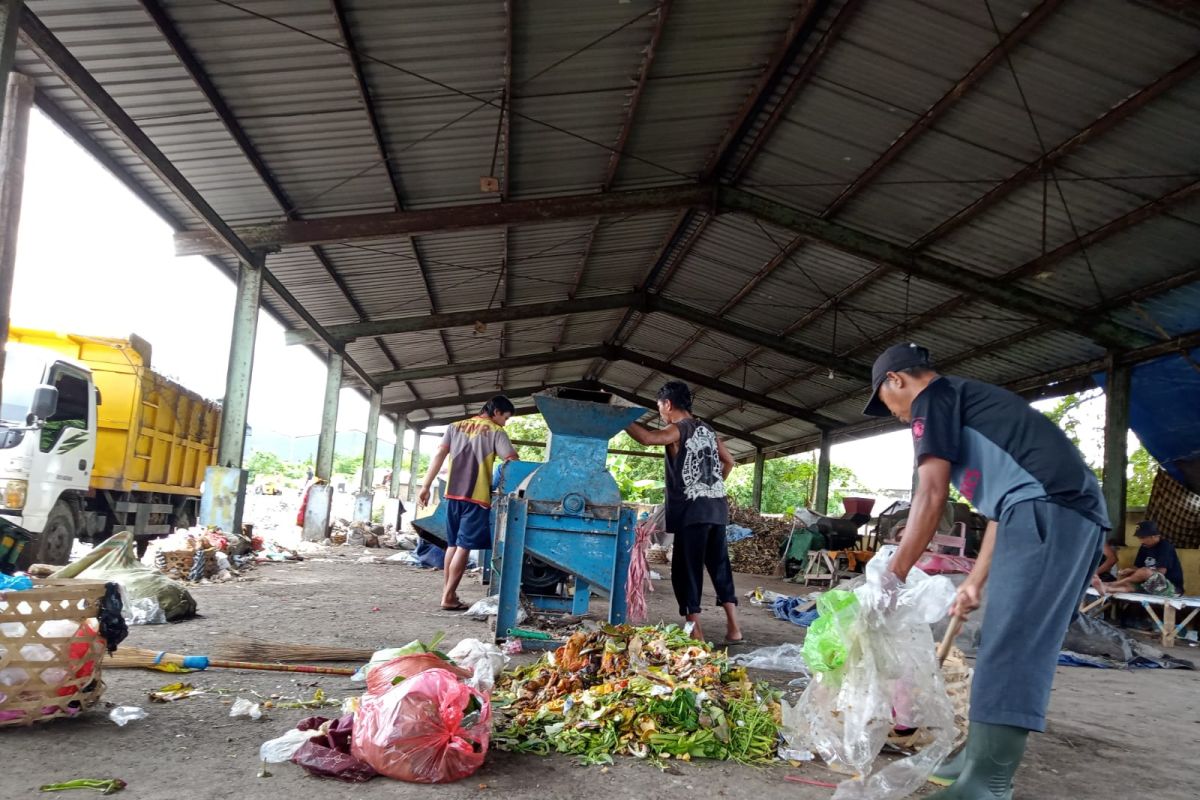 Pembangunan TPST modern Mataram capai 80 persen