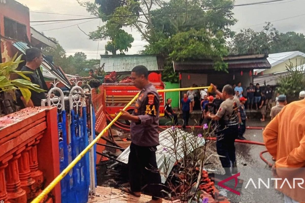 Kebakaran di BTN Kebun Cengkeh Ambon tewaskan satu warga
