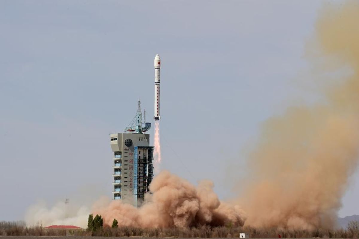 China kembali luncurkan satelit penginderaan jauh baru di roket Long March-2D