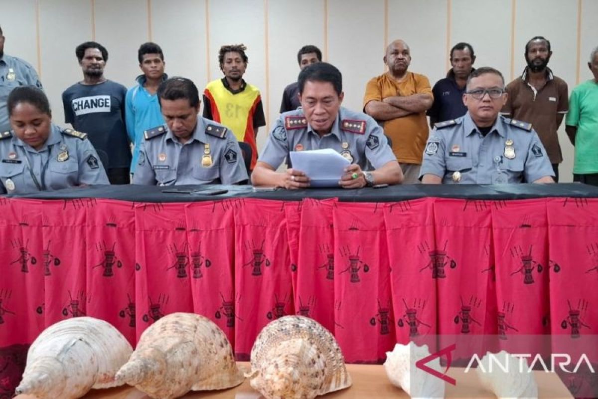 Imigrasi Jayapura proses hukum delapan WNA asal PNG