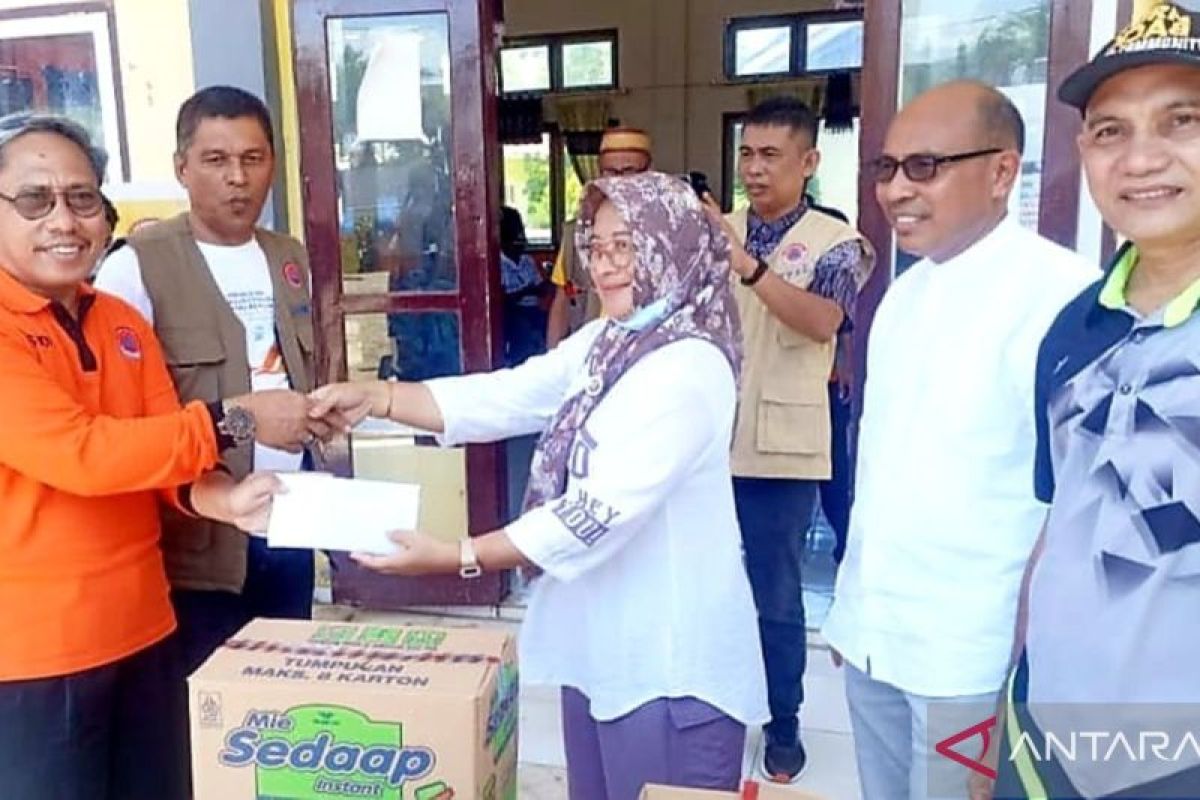 Sekda Gorontalo Utara terima bantuan bagi warga terdampak banjir