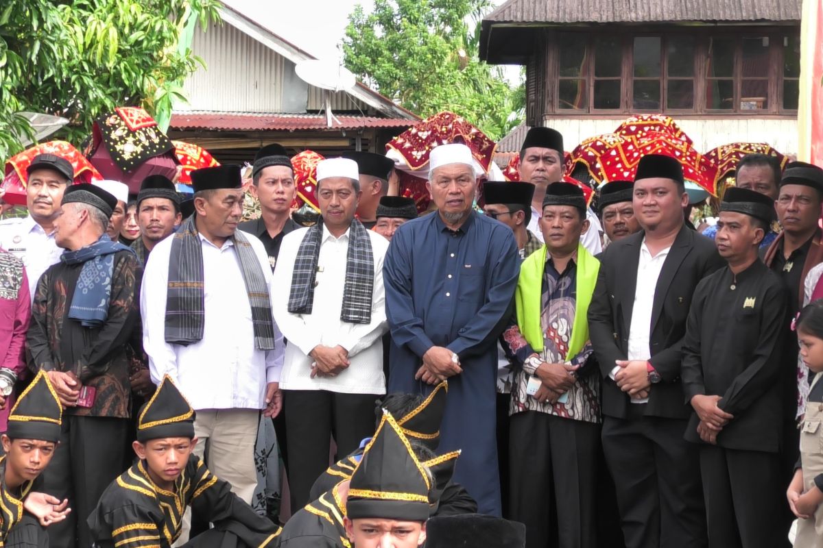 Pemkab Pasaman Barat apresiasi tradisi "Manjalang" Buya Lubuak Landua