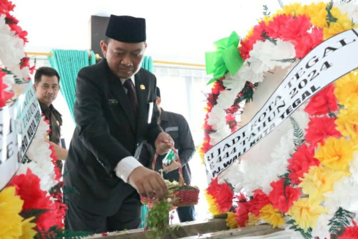 Peringati HUT Ke-444, Pj. Wali Kota Tegal ziarah ke Makam Ki Gede Sebayu