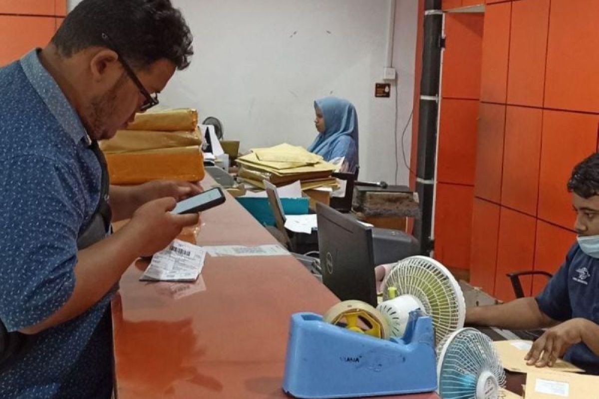Pengiriman paket Pos naik 30 persen di Banda Aceh