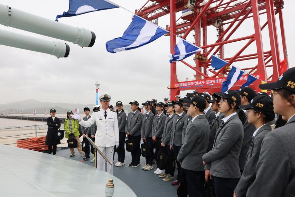 Angkatan Laut China akan buka barak untuk umum di hari jadi ke-75