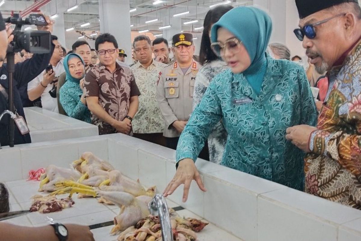 1.700 pedagang tempati gedung baru pasar mardika Ambon 