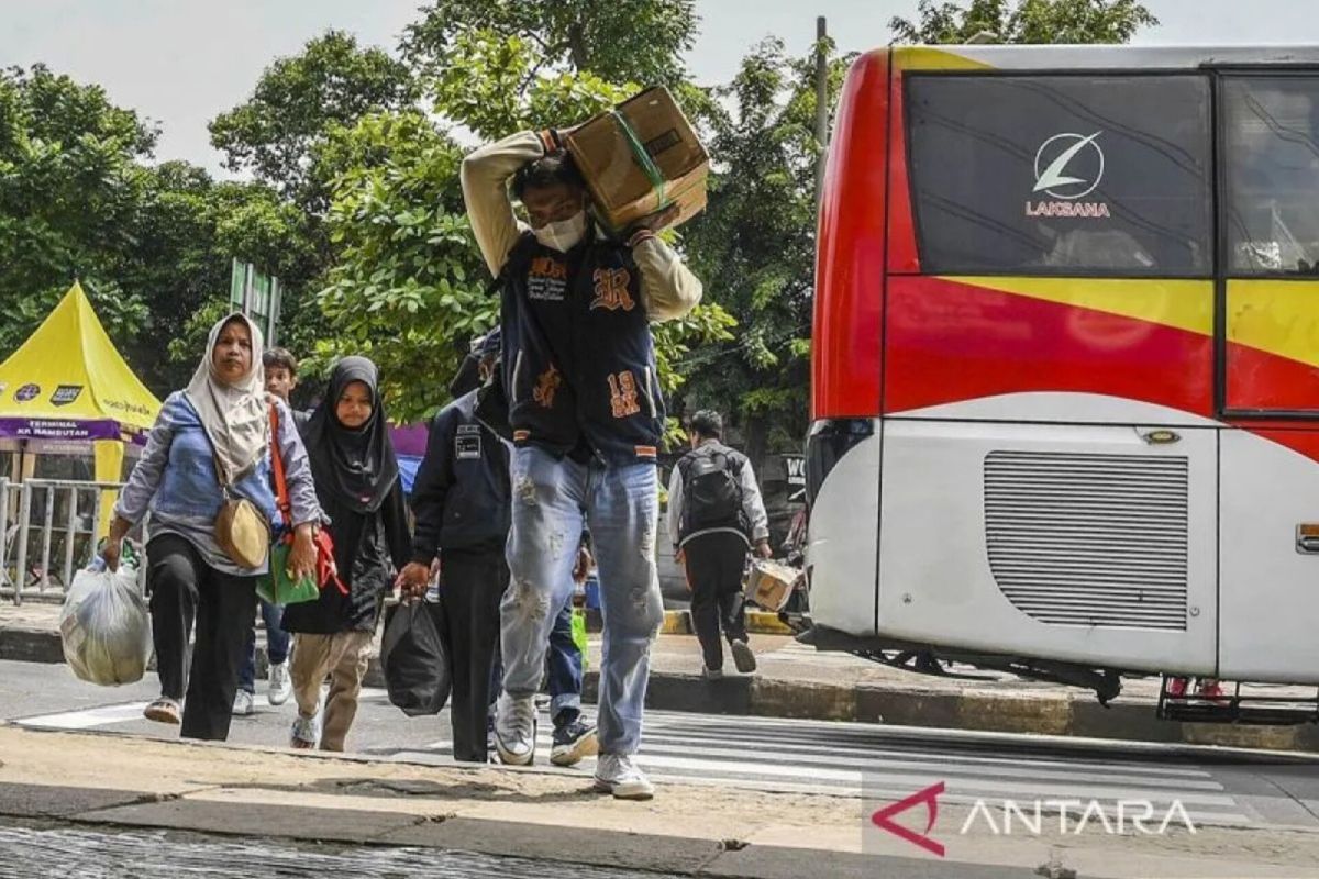 Pengamat sebut biaya hidup jadi faktor menurunnya jumlah pendatang