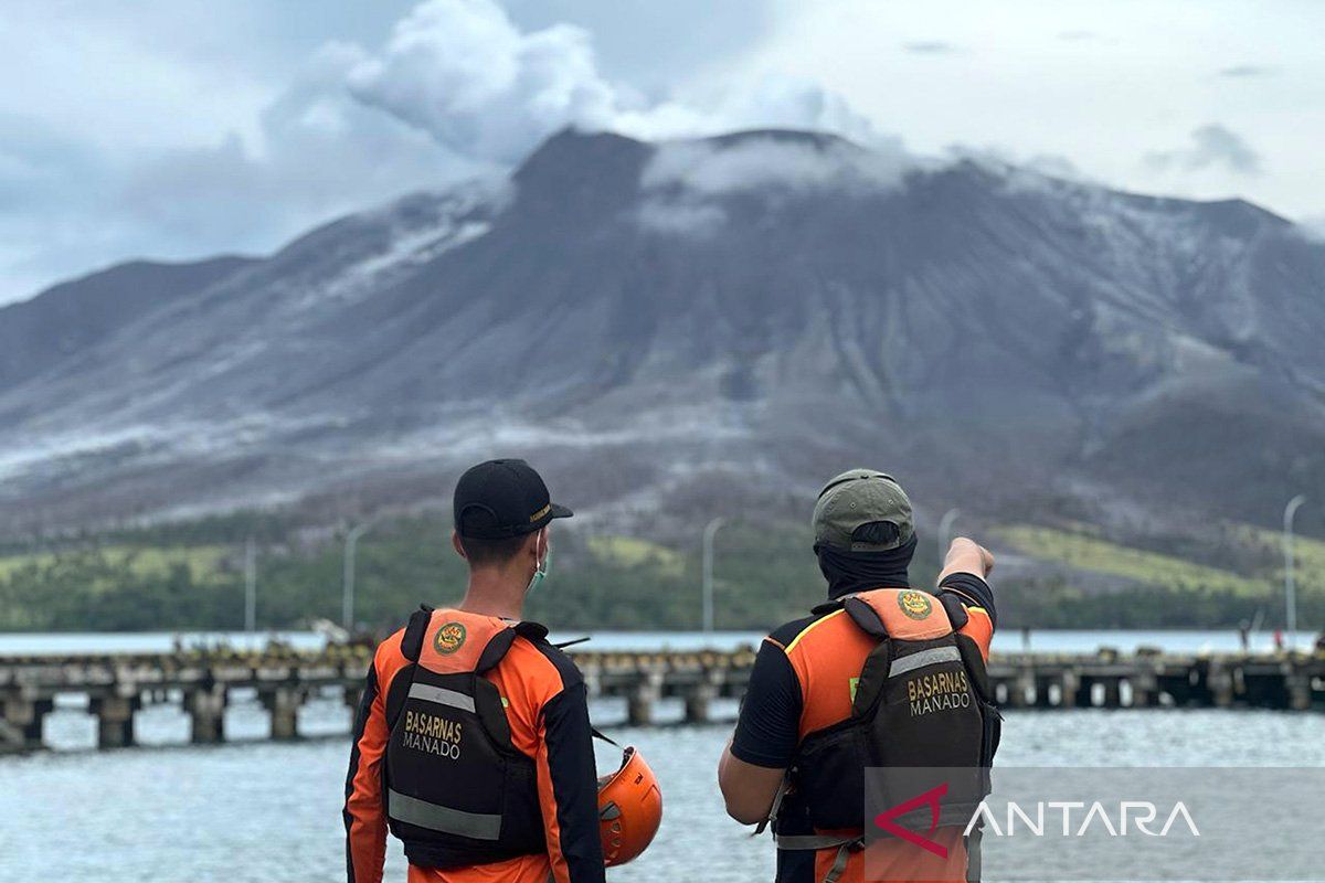 Mt. Ruang eruption: People urged to keep away from 4-km danger radius