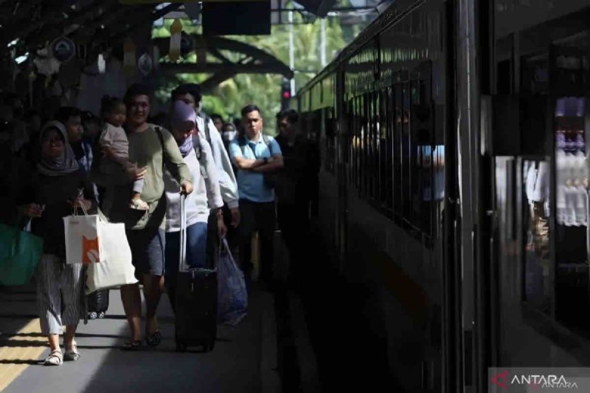 KAI Daop 1: Kedatangan penumpang ke Jakarta masih tinggi H+8 Lebaran