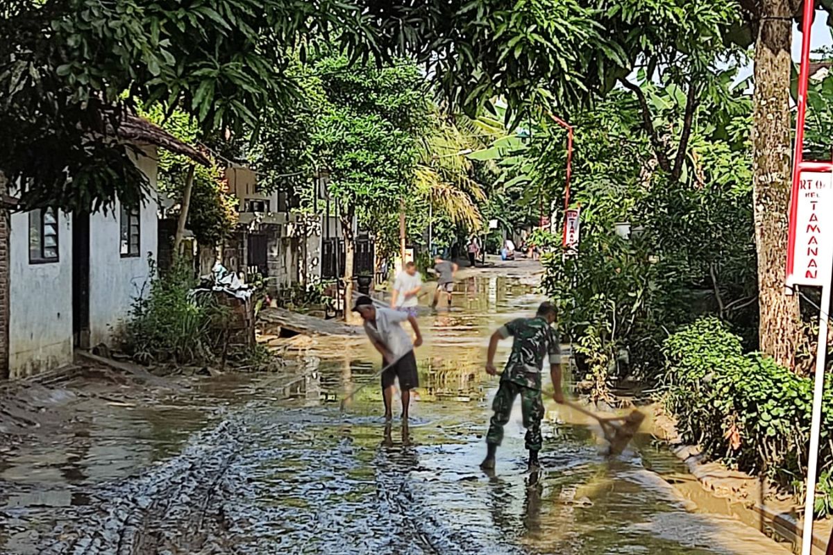 Banjir dan longsor landa tujuh kecamatan di Trenggalek