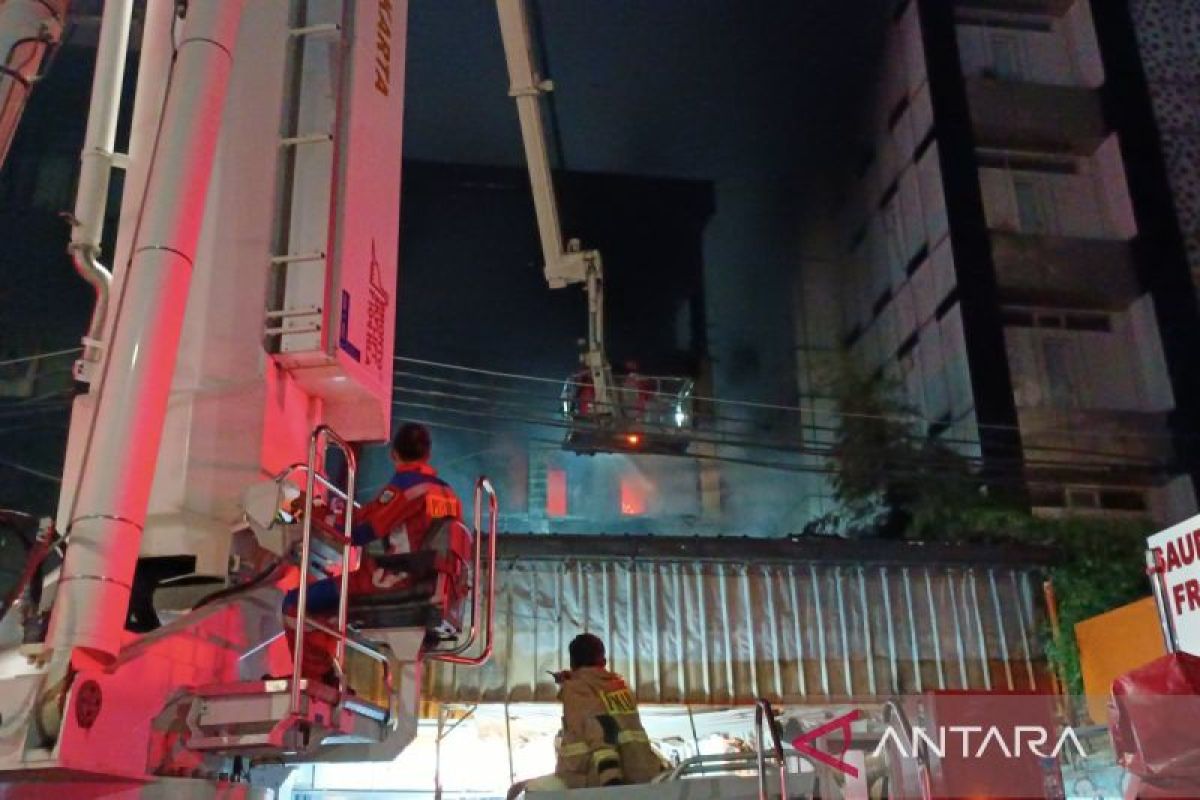 7 korban meninggal akibat kebakaran ruko Mampang ditemukan satu ruangan