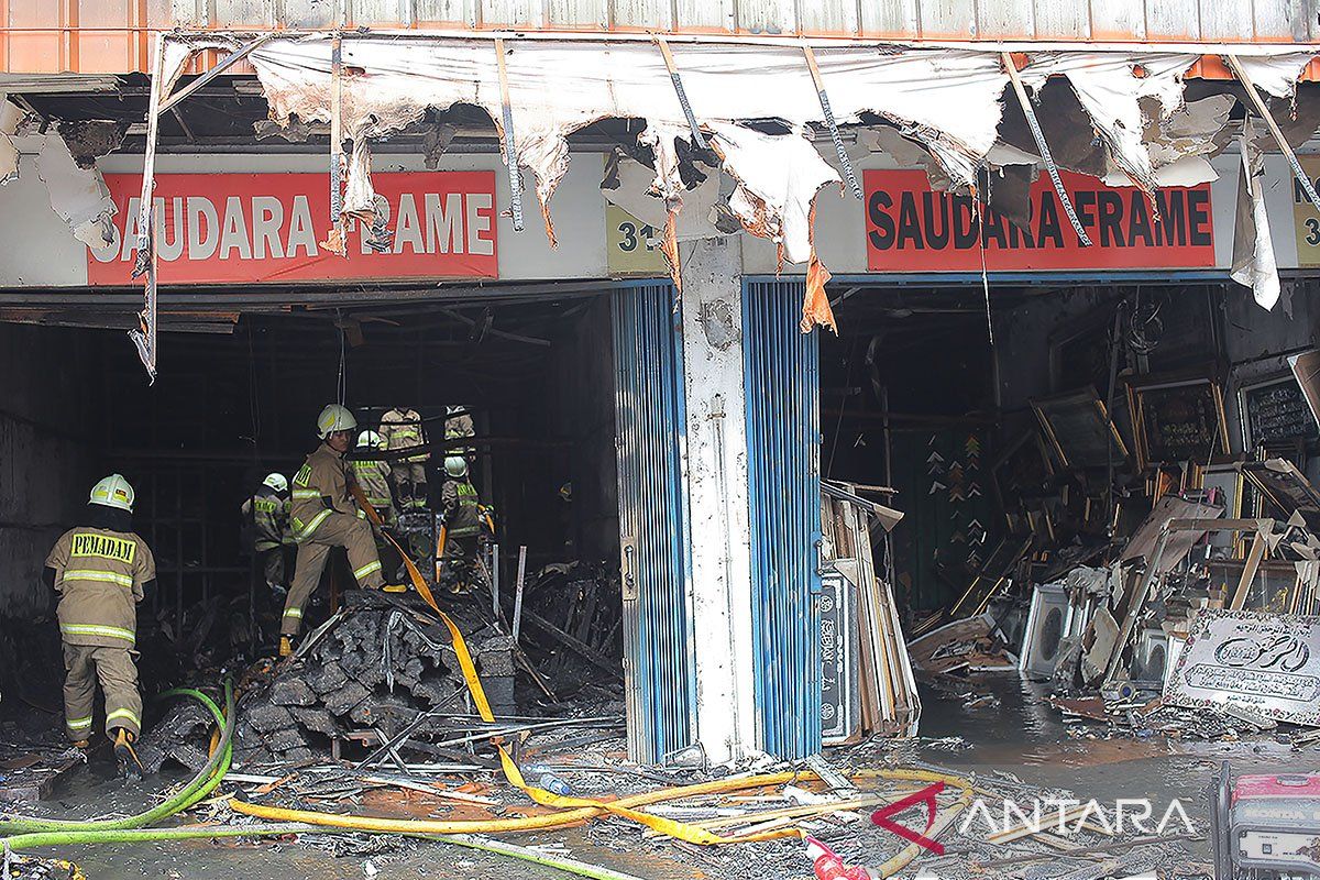 Tujuh orang tewas dalam kebakaran ruko frame di Mampang - ANTARA News