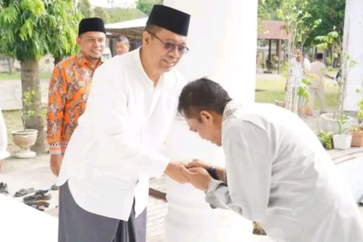 Mantan Gubernur NTB bertemu Bupati Lombok Tengah, apakah terkait Pilkada 2024?