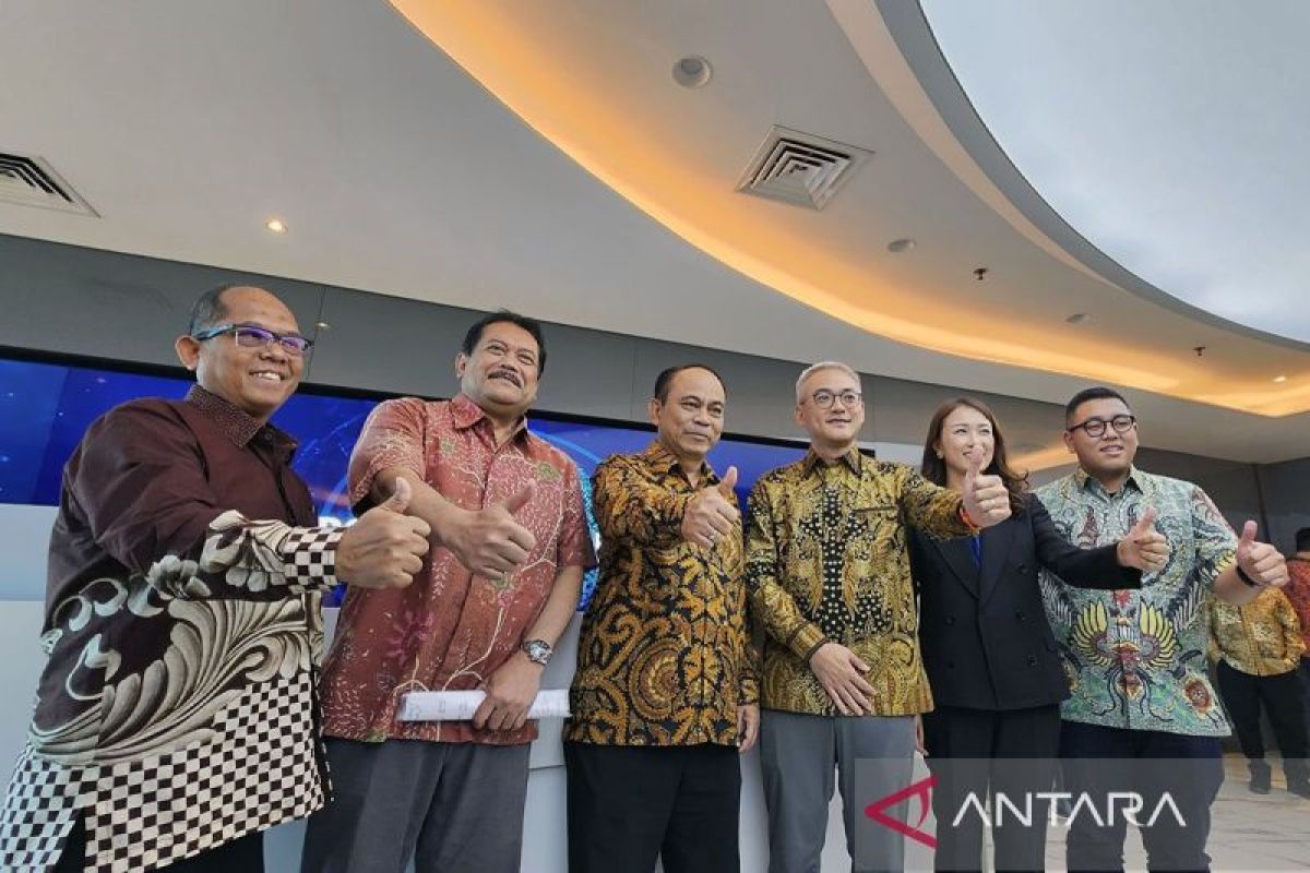 Menkominfo mengajak berdiskusi tentang potensi raksasa fintech yang sedang berkembang di Indonesia