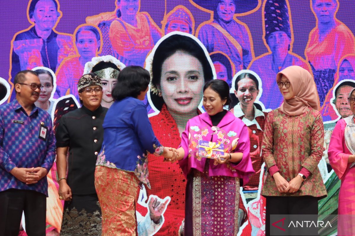 Indonesia's conference pledges women's rights on national agenda