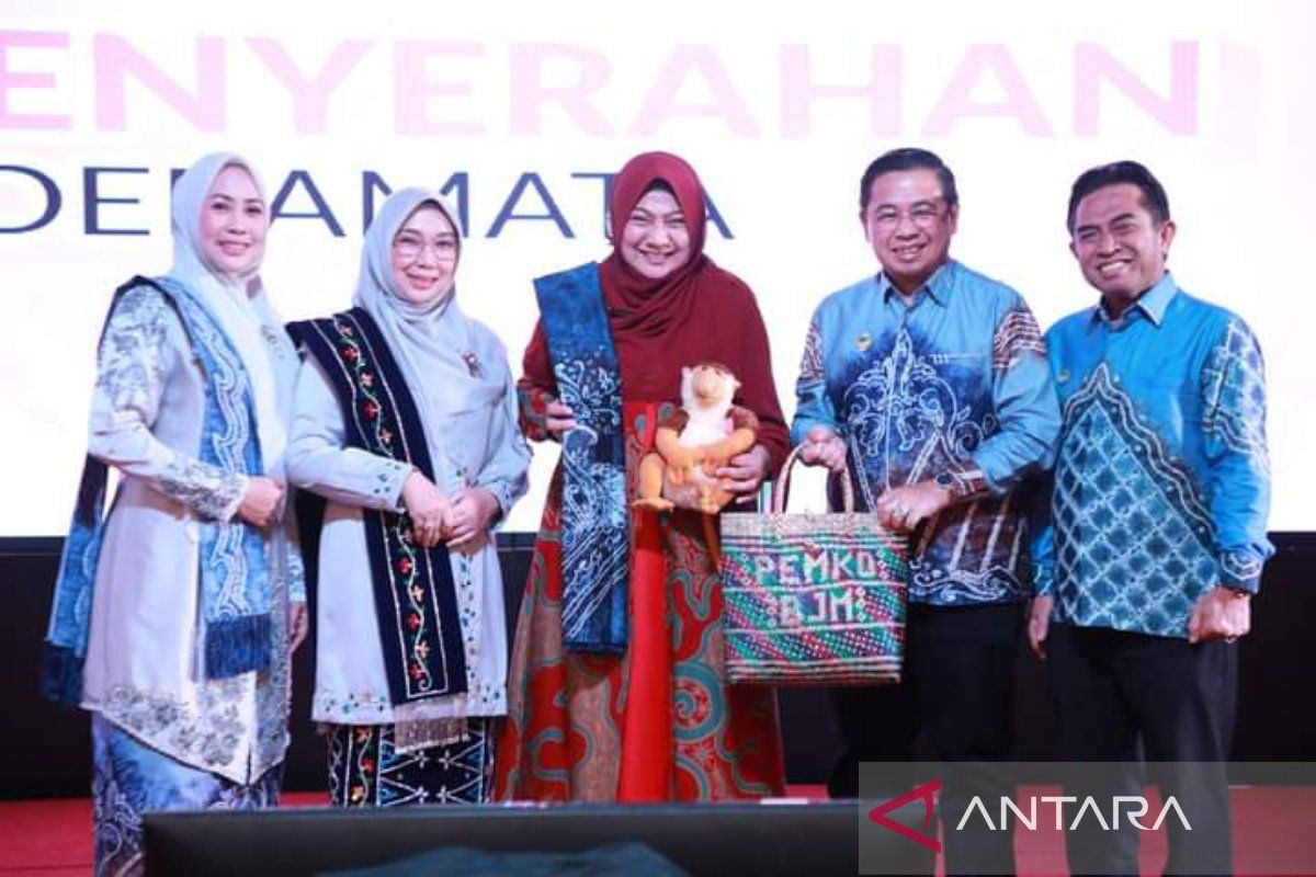 Wali Kota Banjarmasin Ingatkan keharmonisan keluarga di Hari Kartini