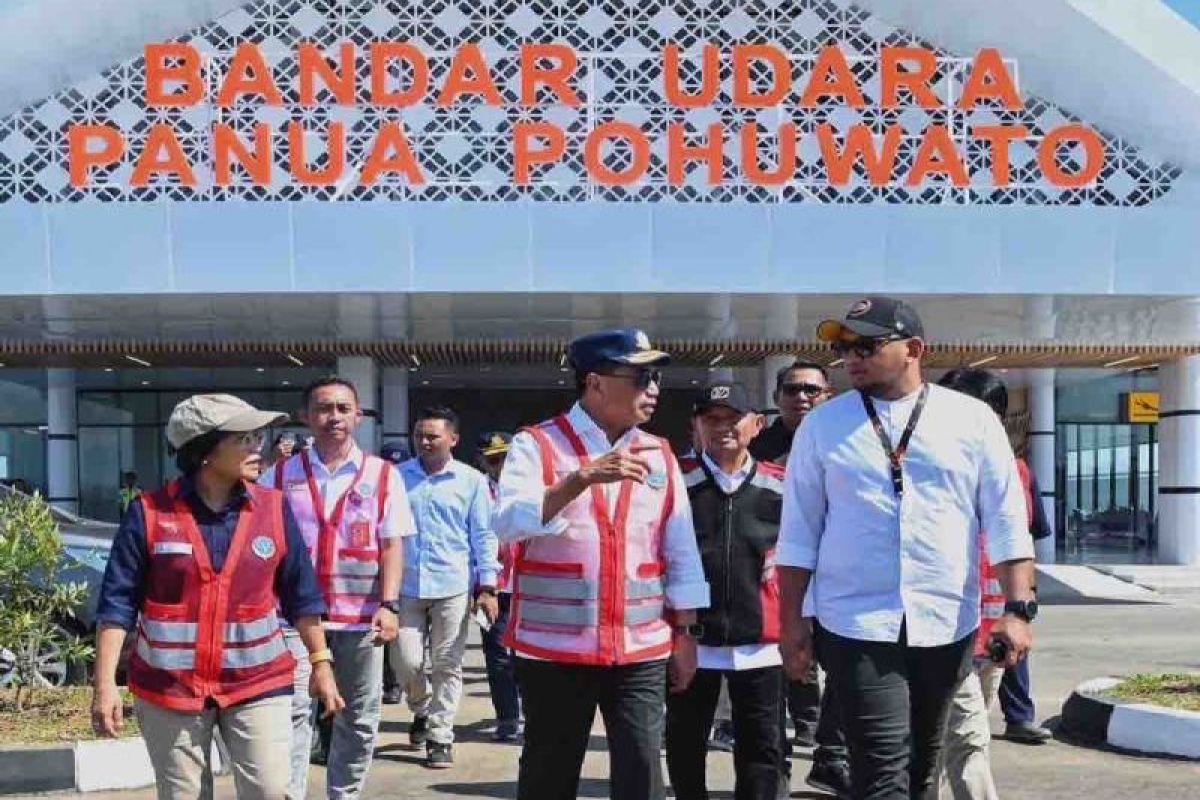 Menhub cek kesiapan Bandara Panua Pohuwato jelang diresmikan Jokowi