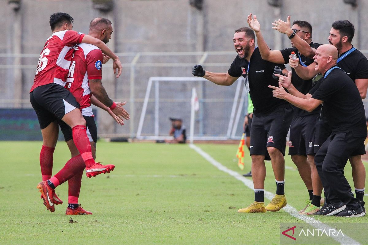 Penyerang Madura United Dalberto ucapkan salam perpisahan