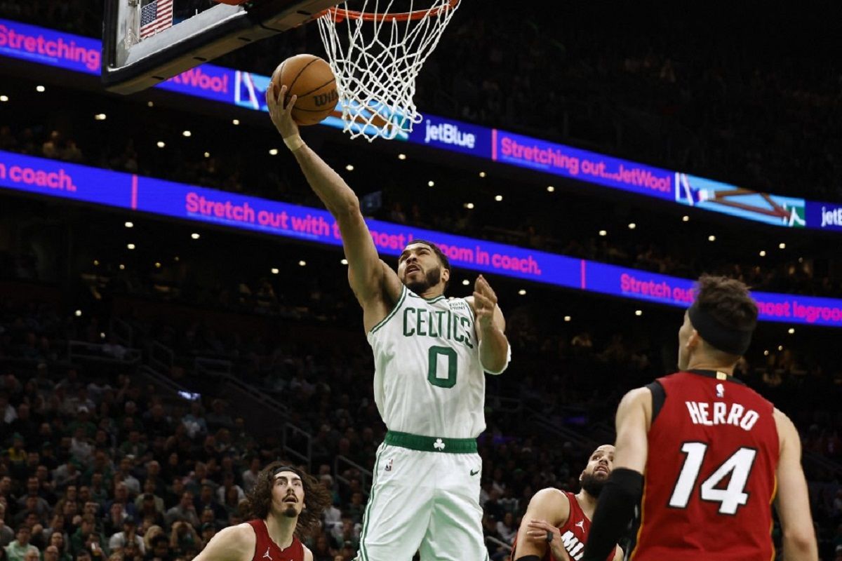 Menangi gim ketiga, Celtics jadi unggul 2-1 atas Heat