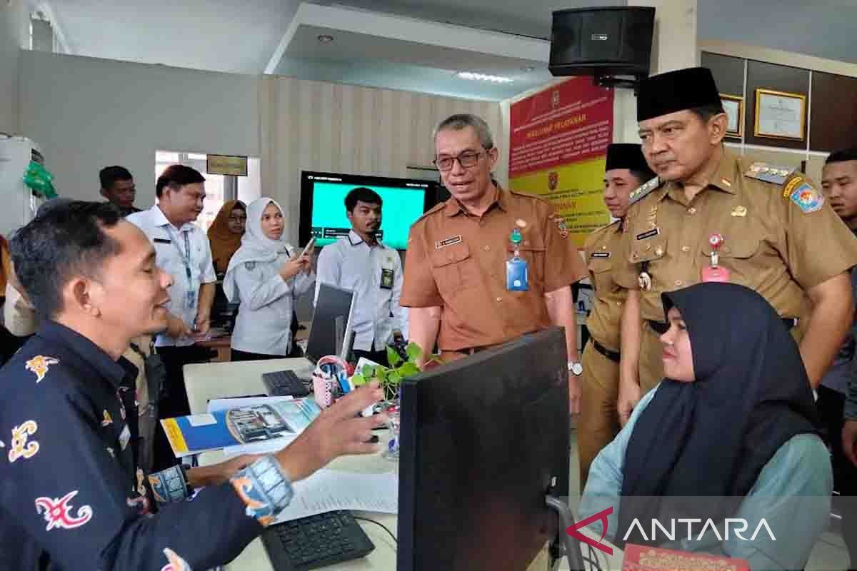 Tingkatkan pelayanan, Pj Bupati Kobar pimpin peluncuran MPP dan MPP digital