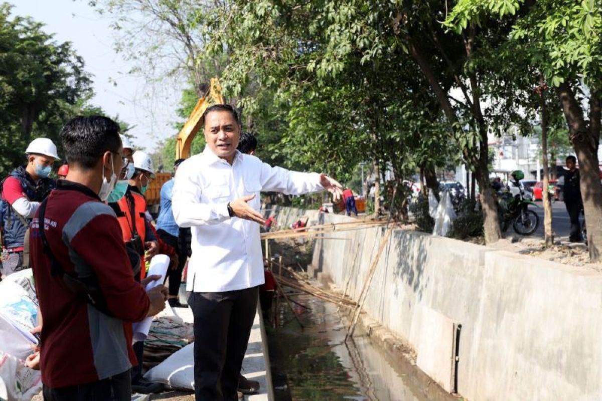 Pemkot Surabaya komitmen rampungkan pembangunan infrastruktur di 2024