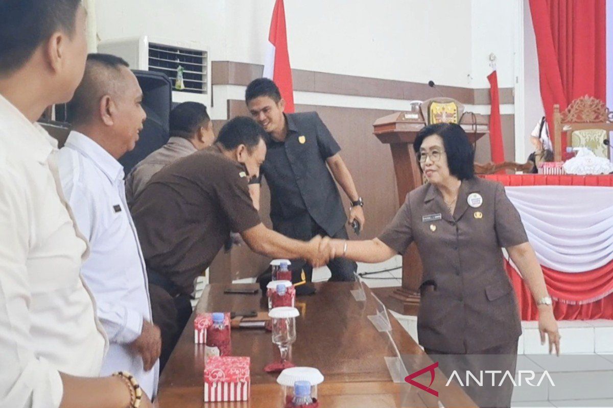 Pemkab Gunung Mas tangani kerusakan bangunan sekolah secara bertahap