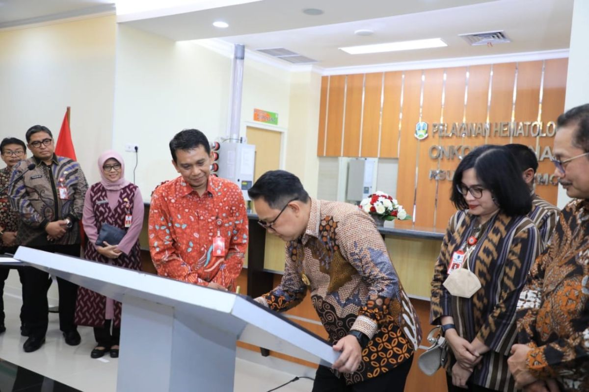 Pj Gubernur Jatim resmikan layanan Hematologi Onkologi Anak RSUD Dr Soetomo