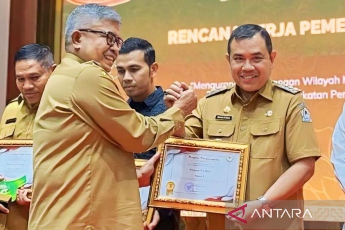 Pemkab Aceh Barat raih Anugerah Prof A Majid Ibrahim dari Pemerintah Aceh