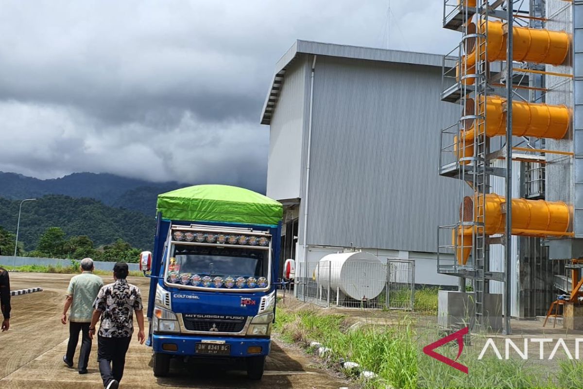 Bulog beli jagung petani di Sulut agar harga stabil