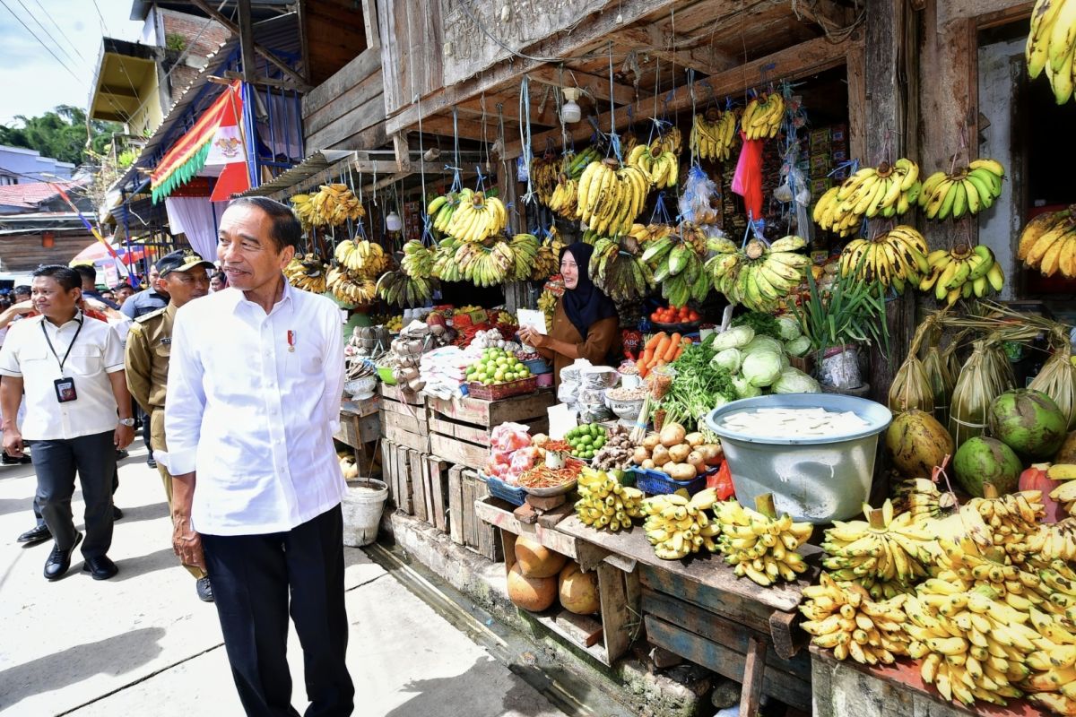 Presiden Jokowi inginkan pembangunan pasar baru dekat Pasar Tumpah Mamasa Sulbar