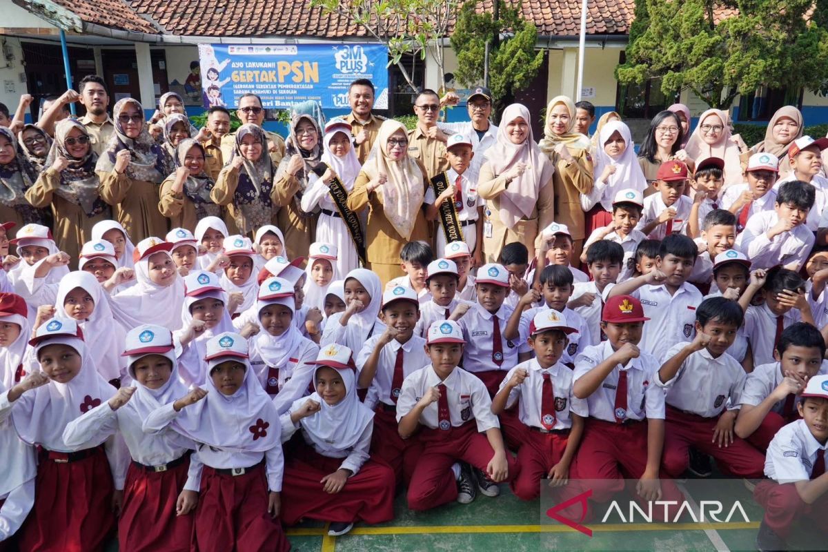 Dinkes Kota Bogor edukasi sekolah agar rajin bersihkan genangan air sarang nyamuk