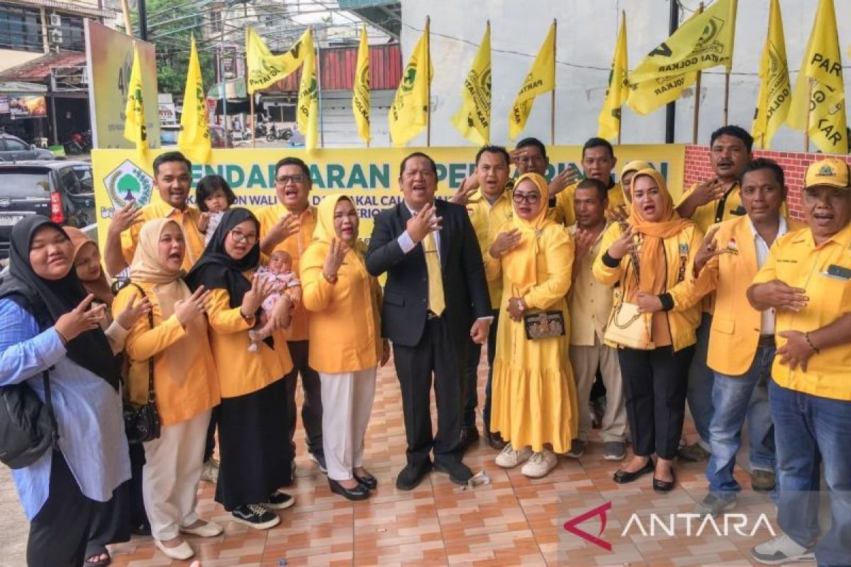 Mendaftar Ke Golkar, Irsan optimistis wujudkan Padangsidimpuan Bersinar jilid 2