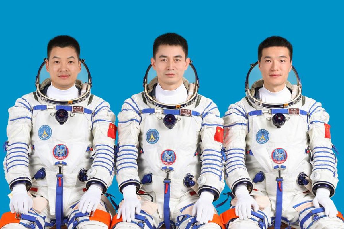 China umumkan tiga astronaut kru Shenzhou-18 untuk misi luar angkasa