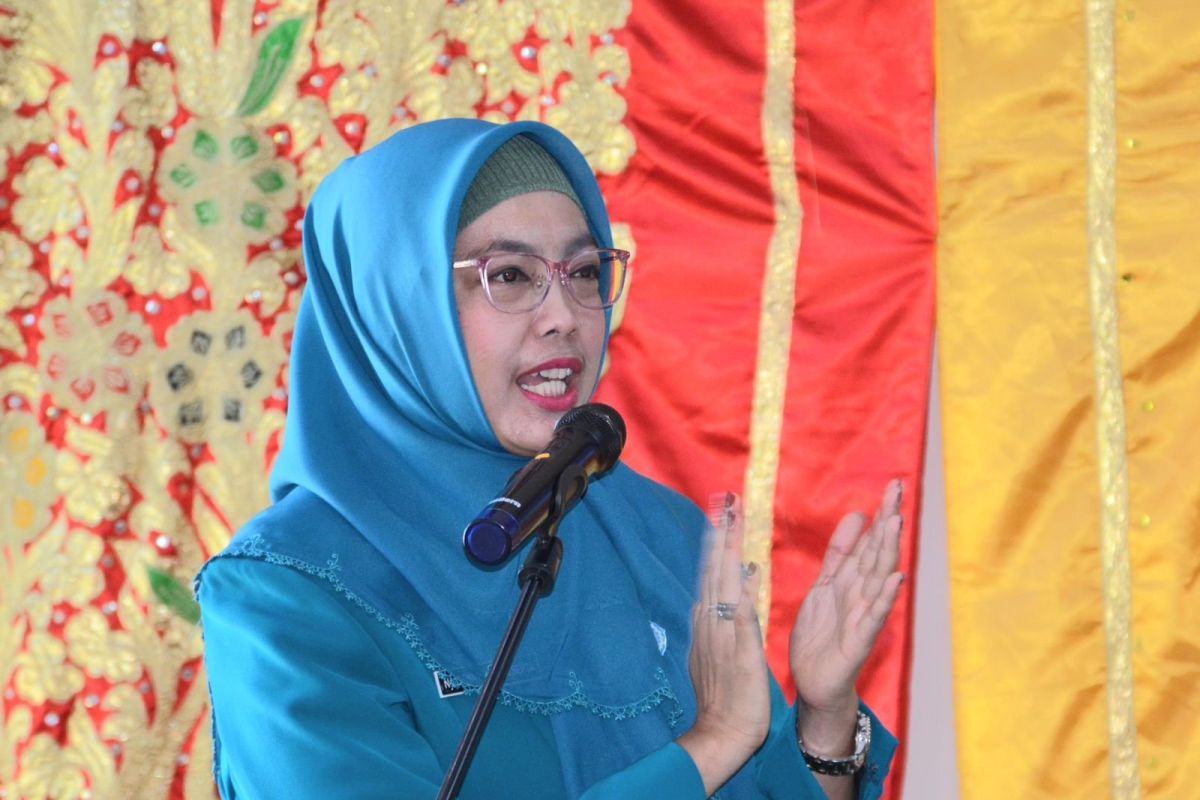 Ketua TP-PKK Padang Utara Dilantik, Ny. Genny Harapkan Ny. Hefni Sa'at Jalankan Amanah dengan Baik