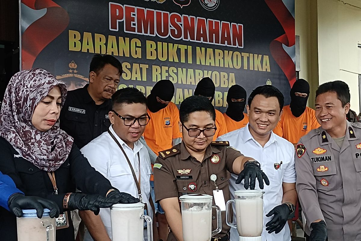 Polres Banjarbaru musnahkan 1,7 kg sabu diduga milik Fredy Pratama