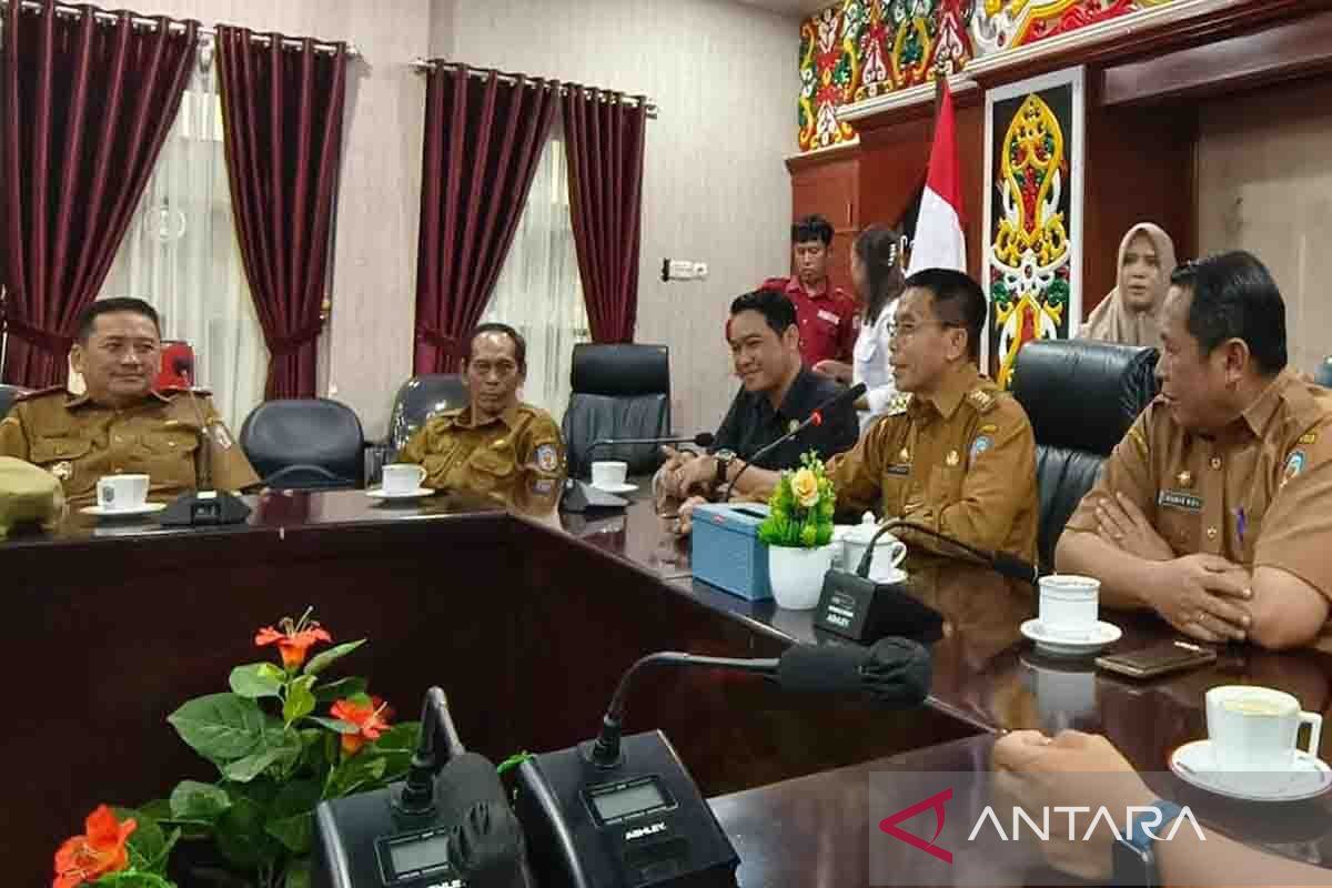 Pj Bupati minta KONI Mura lebih fokus kembangkan prestasi olahraga