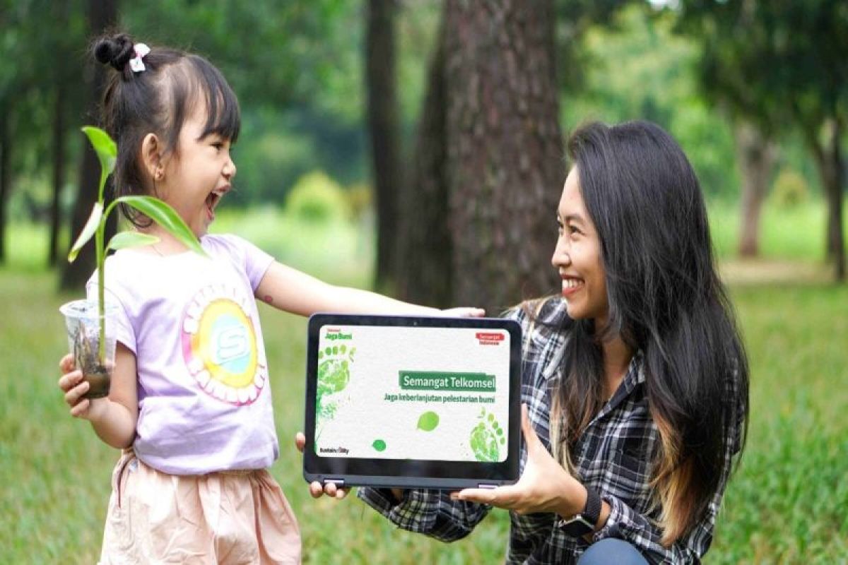 Telkomsel kampanyekan "Jejak  Kebaikan" ajak pelanggan jaga kelestarian bumi